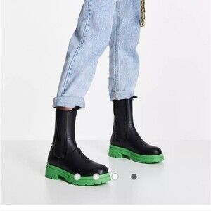 Vivian chunky lugsole chelsea boot in black and green lugsole chelsea boots